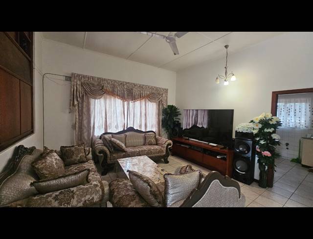 3 BEDROOM HOUSE SOLD IN FAIRVIEW